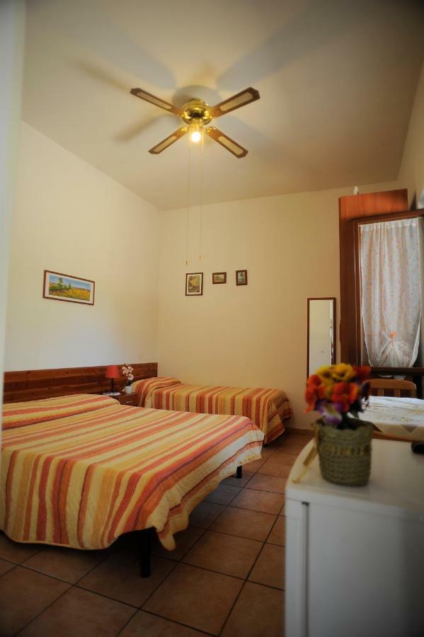 Agriturismo La Giannottola Aprilia Buitenkant foto