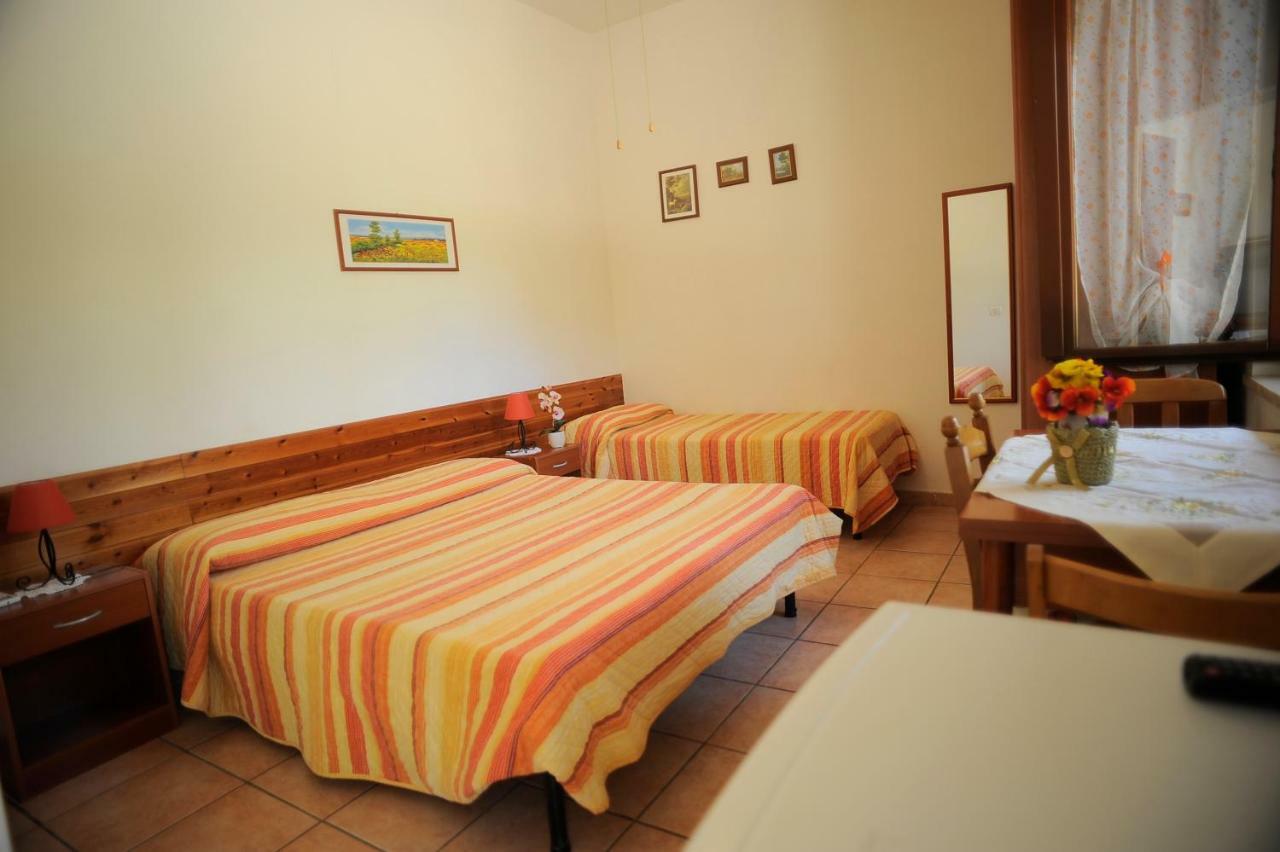 Agriturismo La Giannottola Aprilia Buitenkant foto
